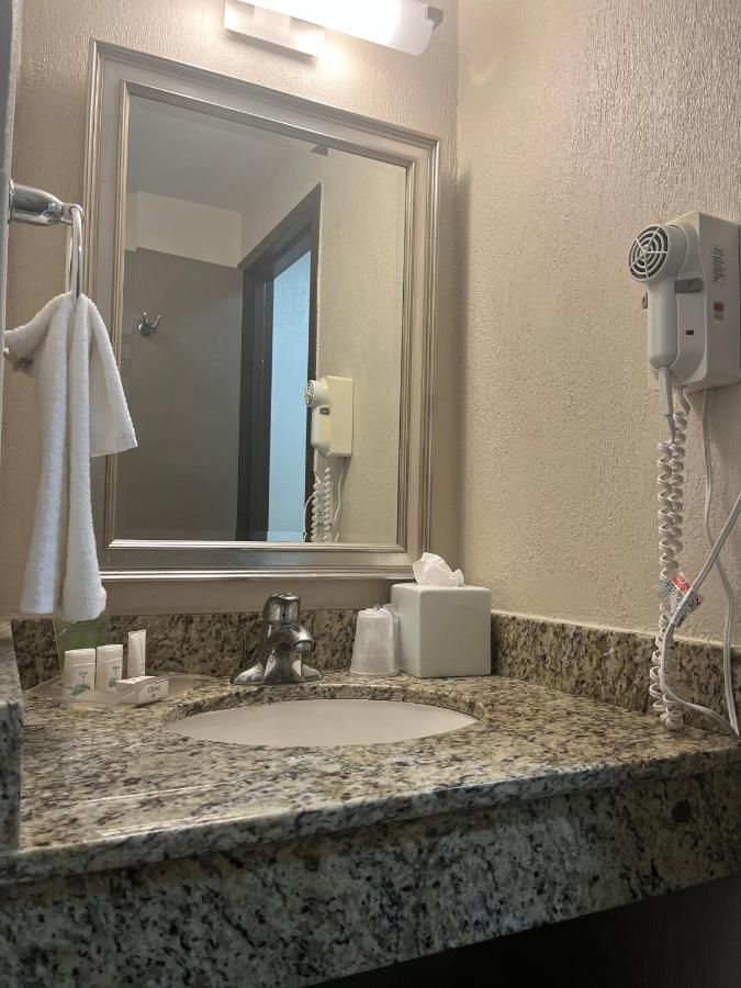 Holiday Inn Houston Sw-Near Sugar Land By Ihg Eksteriør billede